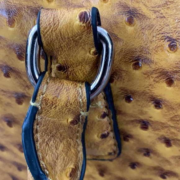 *SOLD* Faux Ostrich Purse - Picture 3 of 9